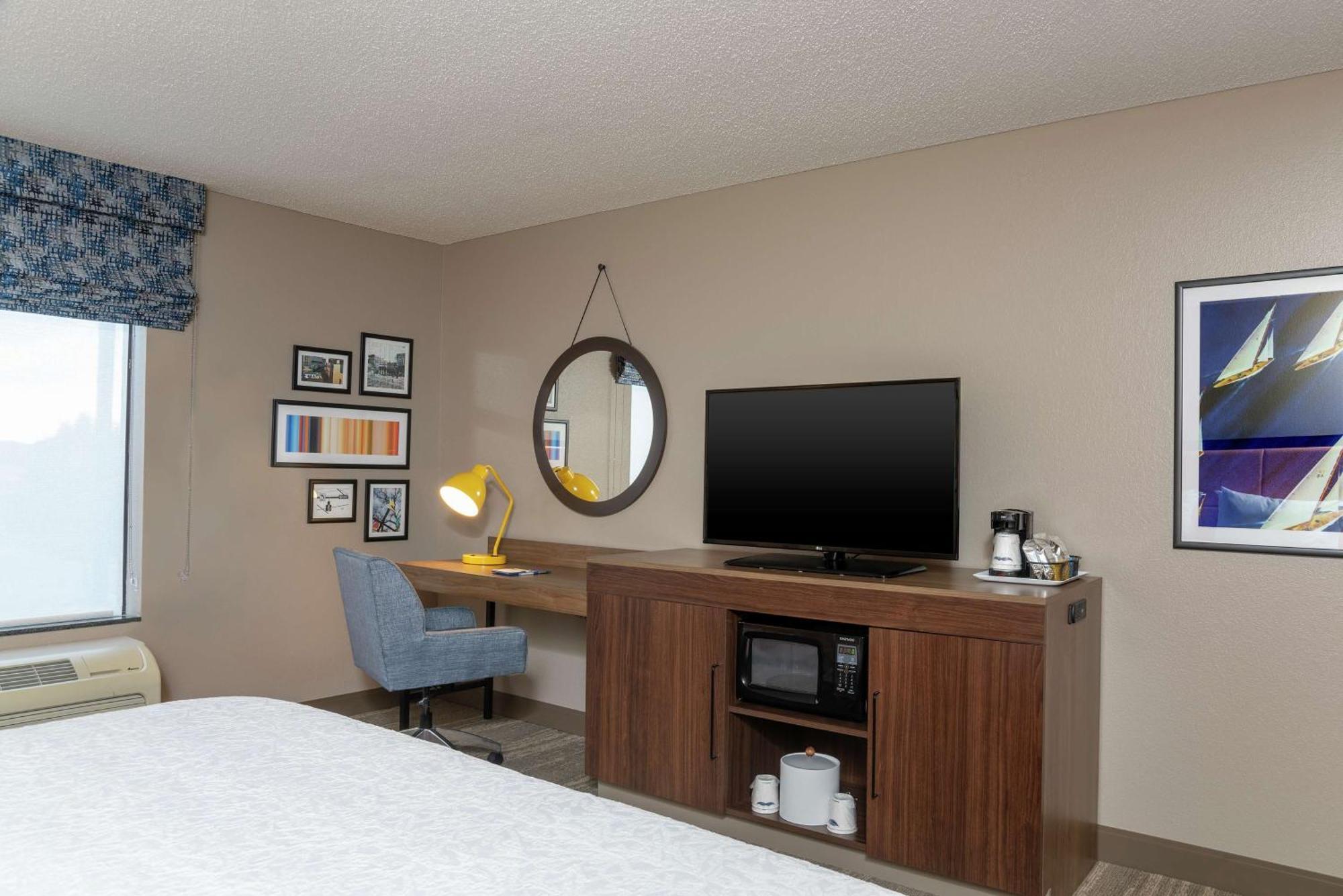Hampton Inn Уорсо Экстерьер фото